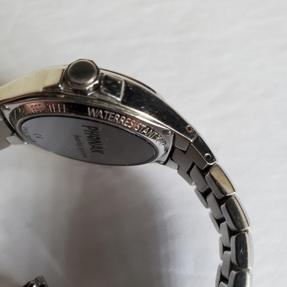 Phonak Hearing Aid Controller Watch Pilot 2 - Picture 9 of 13